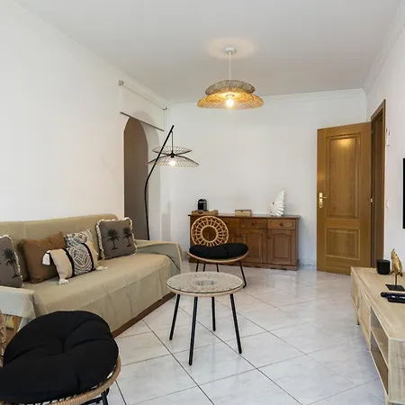 Nuribeach - Near The With Pool By Hd Apartment