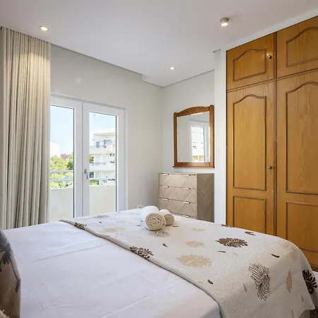 Nuri - Near The With Pool By Hd Apartmán Vilamoura