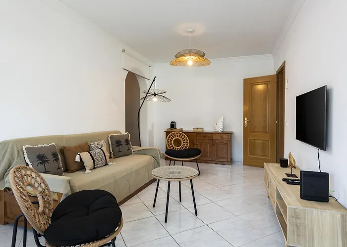 Nuribeach - Near The With Pool By Hd Apartment